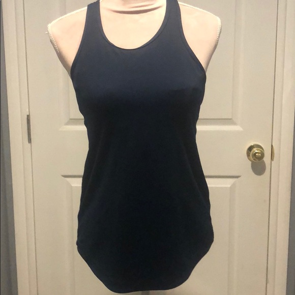 Lululemon run tank with built in bra.